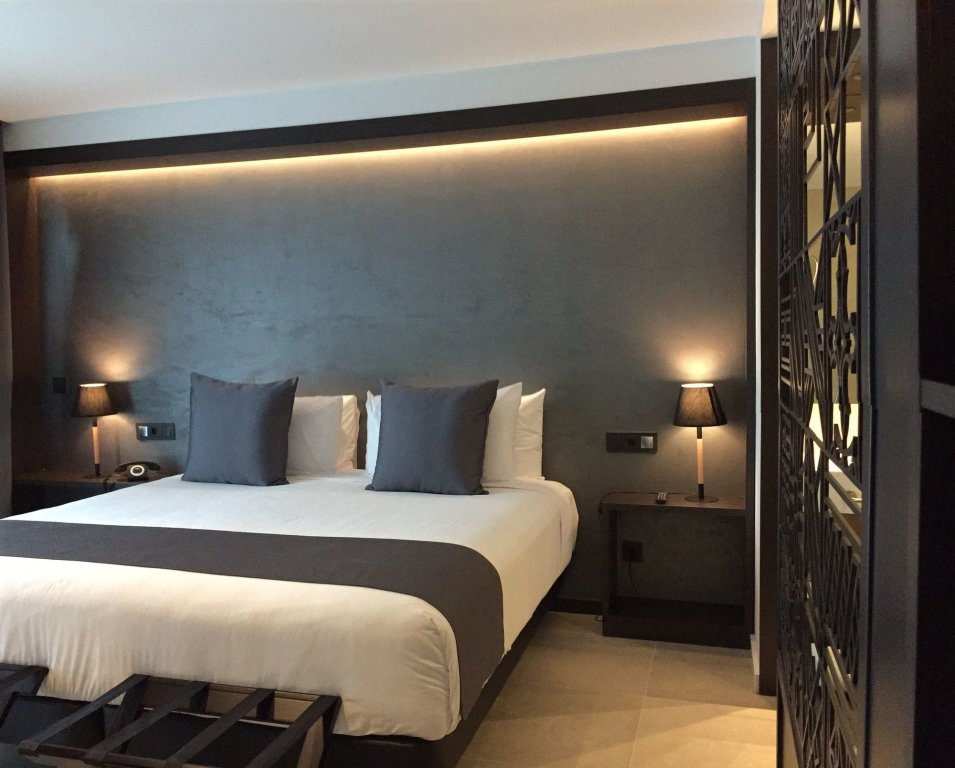 Rusticae Hotel Vila Arenys 1