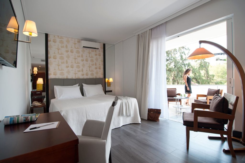 Athenian Riviera Hotel & Suites 11
