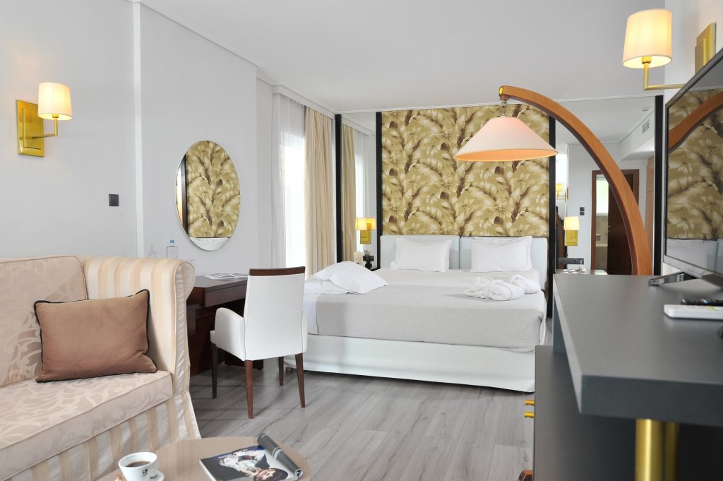 Athenian Riviera Hotel & Suites 13