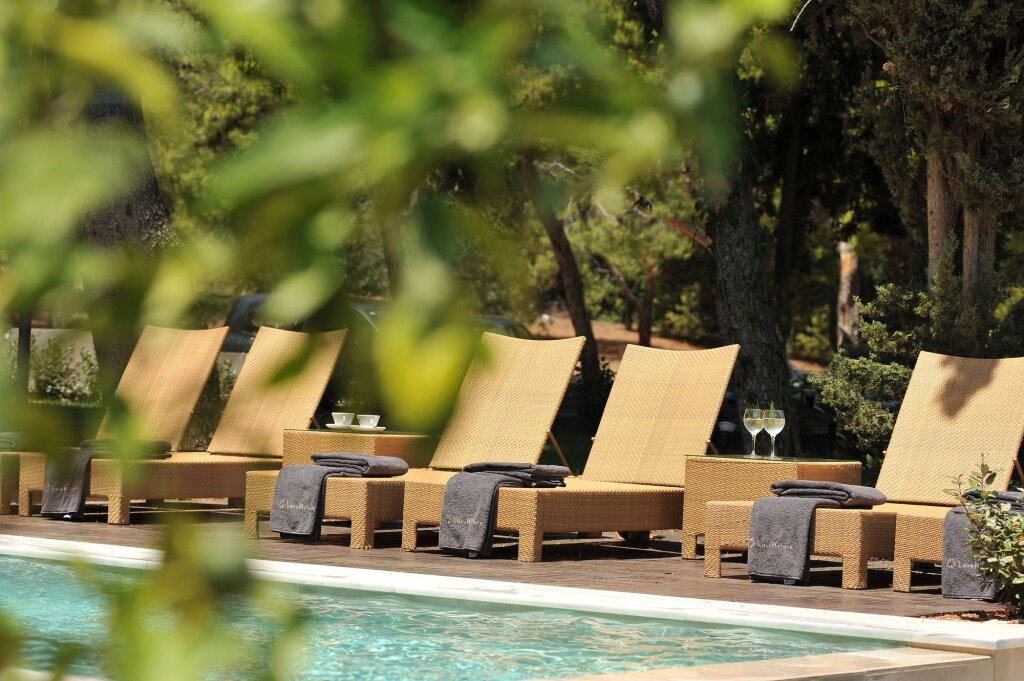 Athenian Riviera Hotel & Suites 19