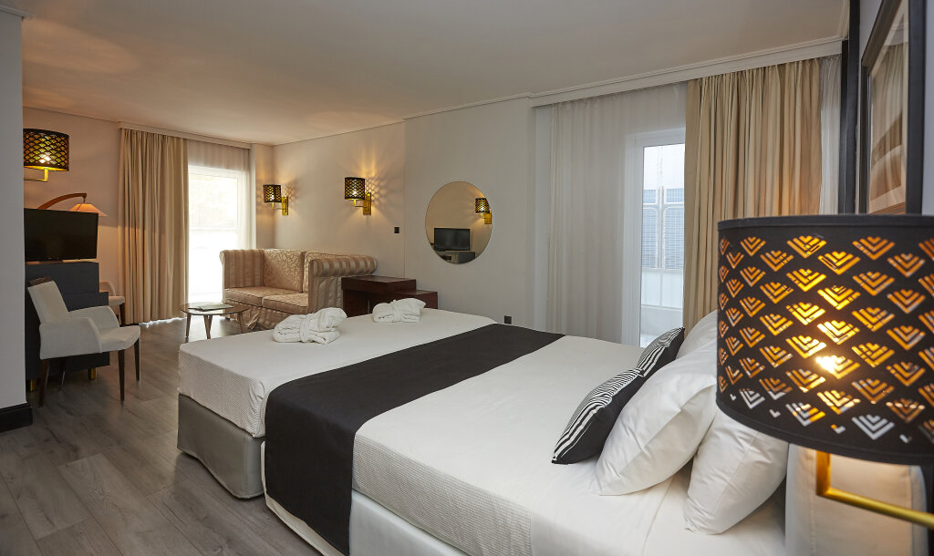 Athenian Riviera Hotel & Suites 21