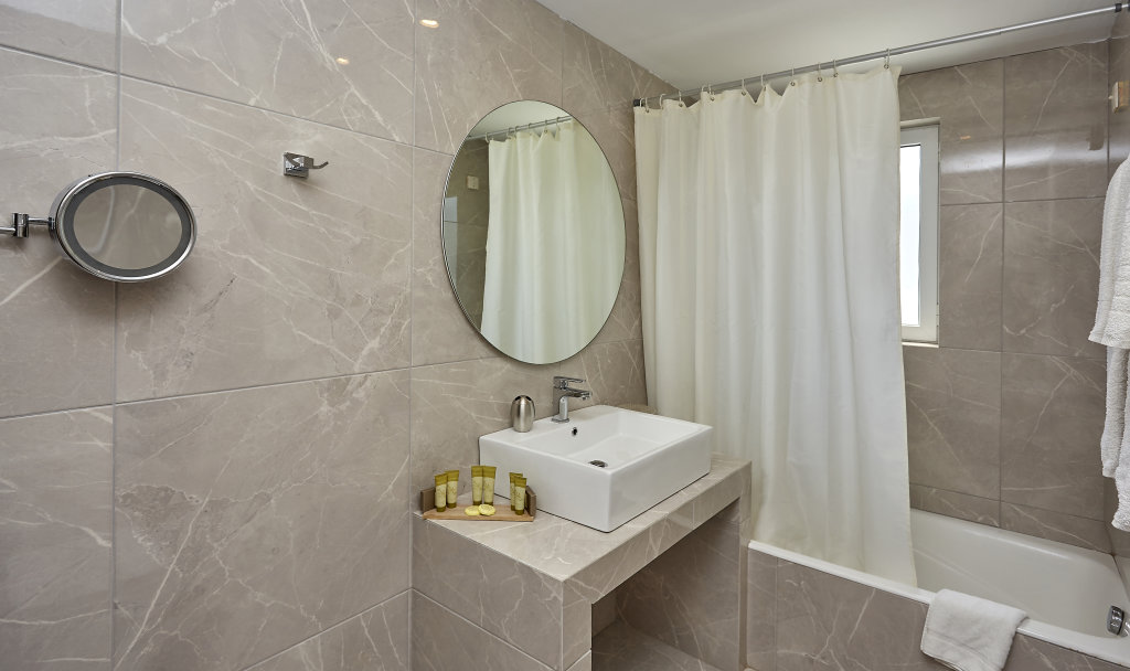 Athenian Riviera Hotel & Suites 23