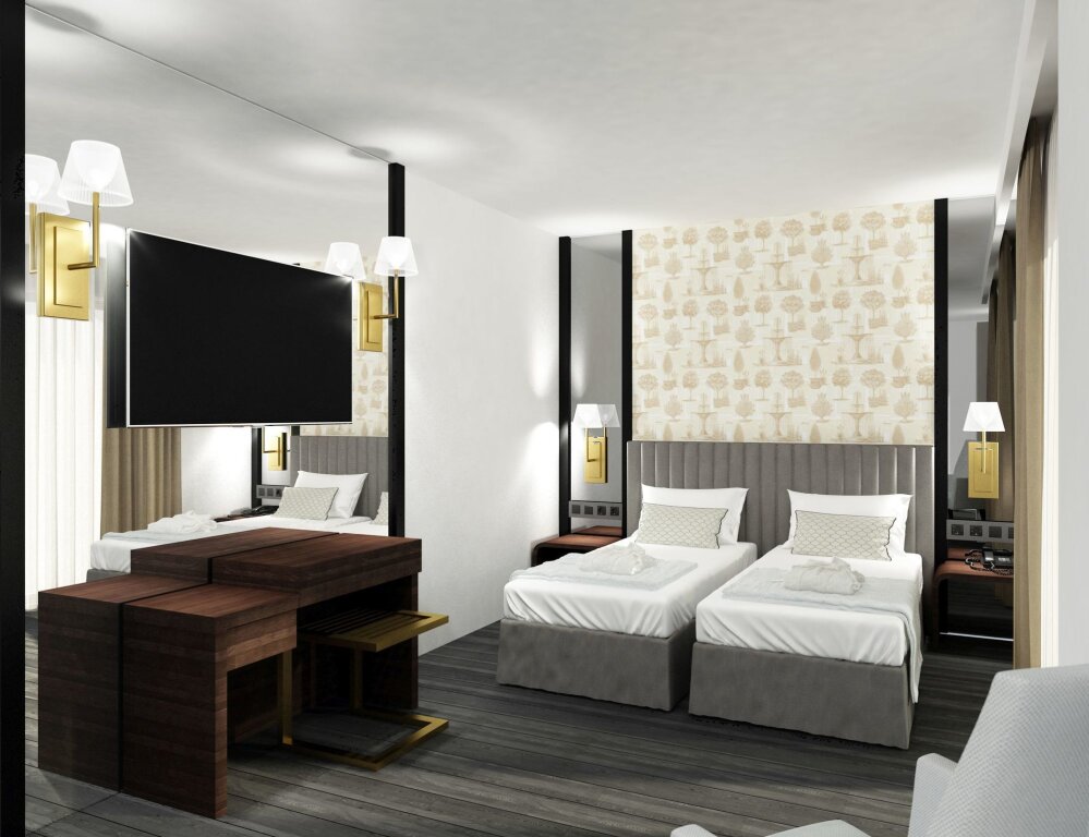 Athenian Riviera Hotel & Suites 3