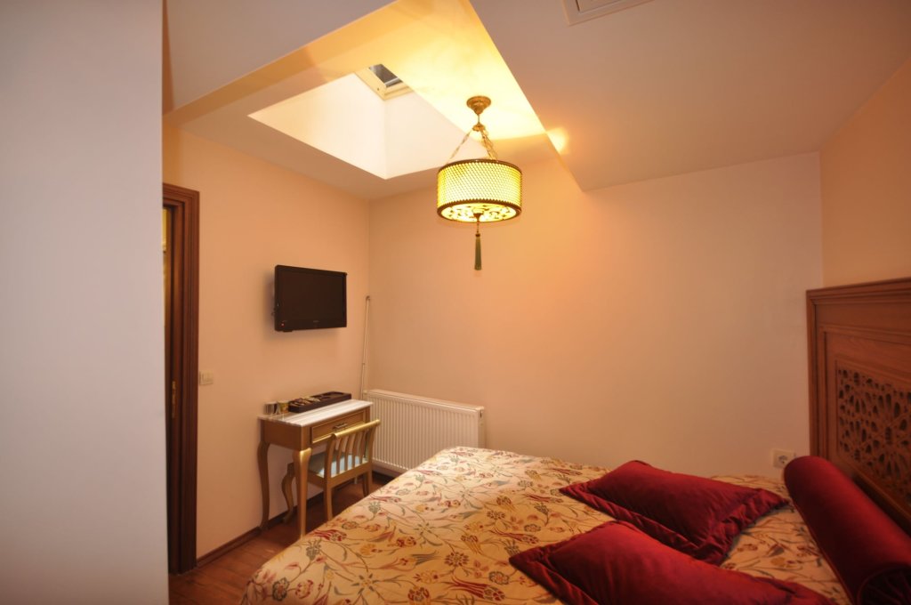 Merial Hotel 13