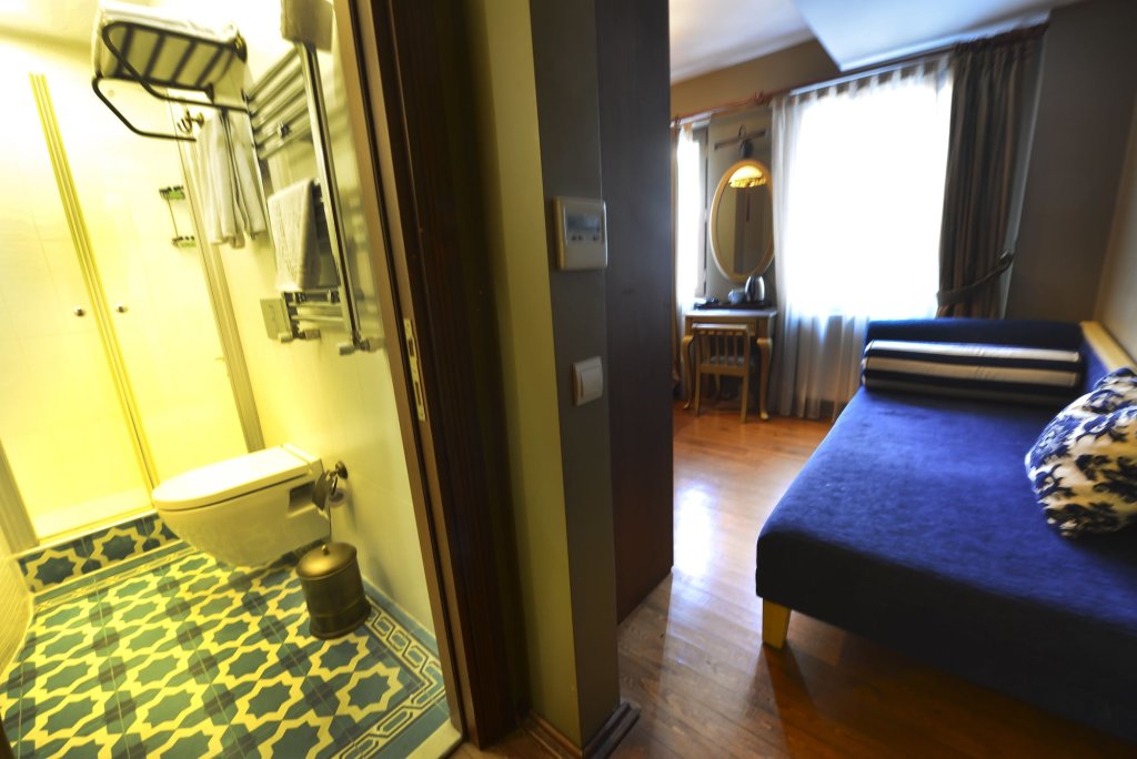 Merial Hotel 21