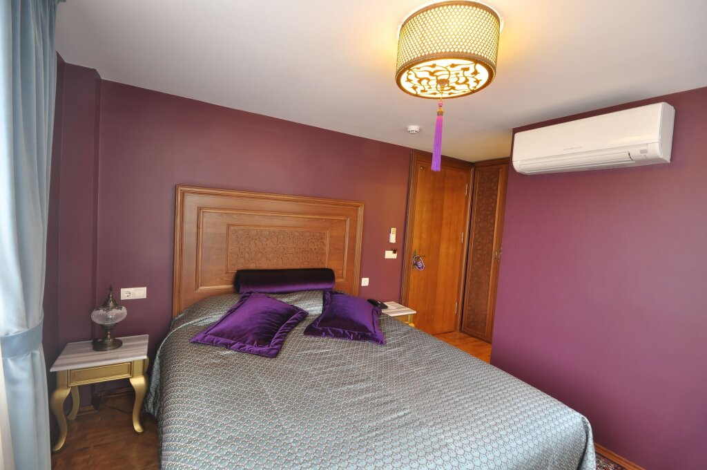 Merial Hotel 24