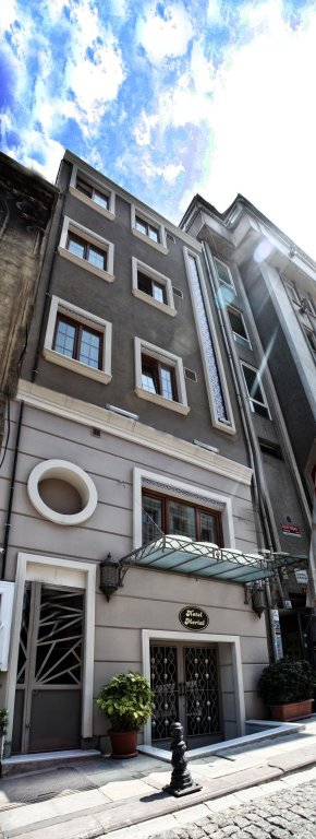 Merial Hotel 3