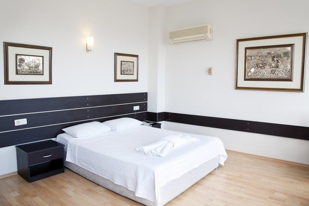 Grand Ons Hotel 8