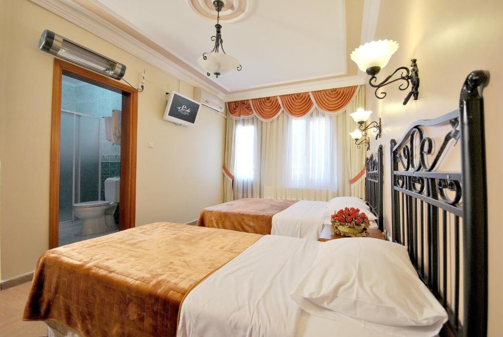 Side Hotel 15