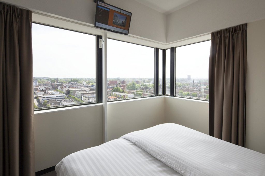 easyHotel Amsterdam Zaandam 21