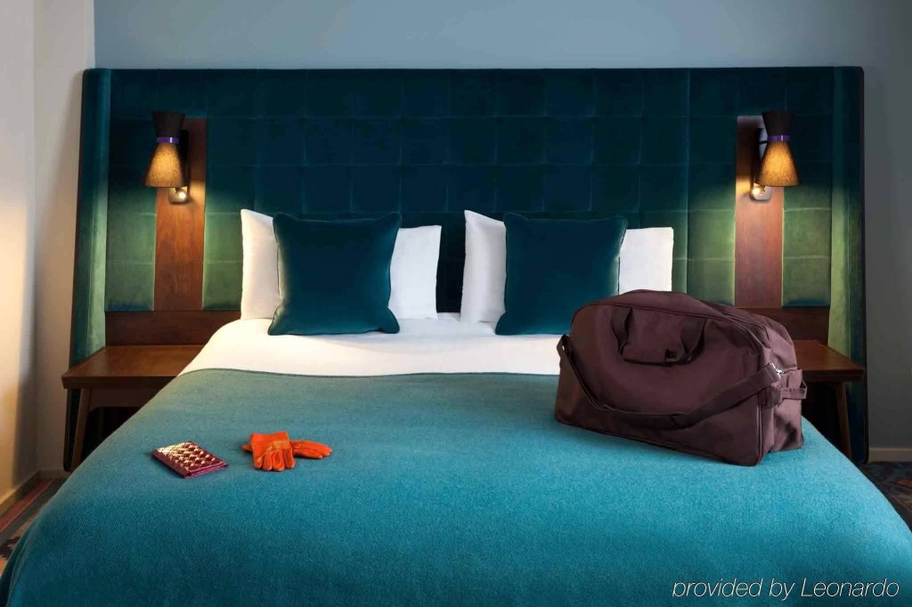 Mercure London Bridge 11