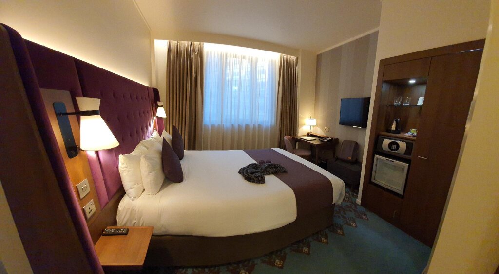 Mercure London Bridge 16