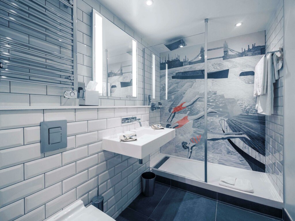 Mercure London Bridge 21