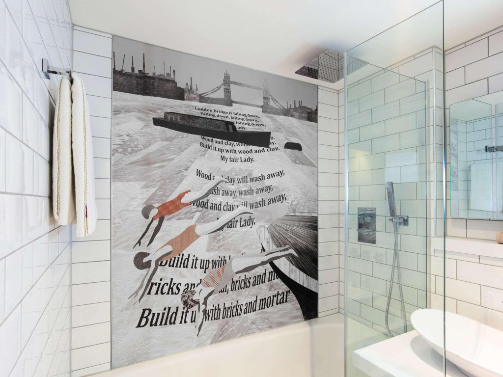 Mercure London Bridge 23