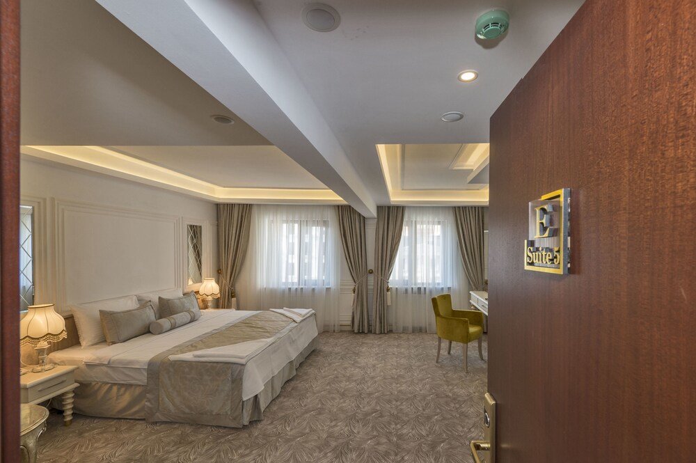 Escardin Hotel 1