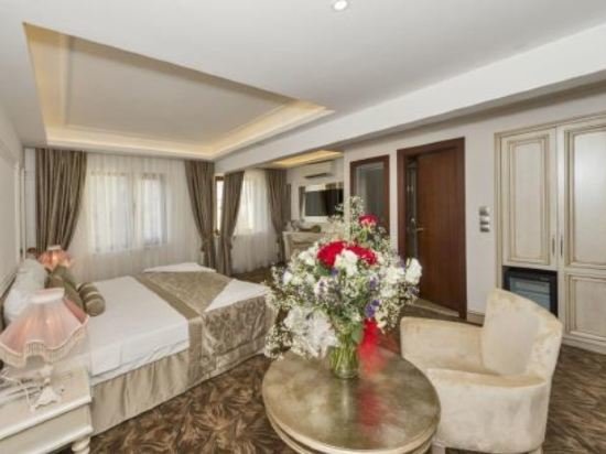 Escardin Hotel 13
