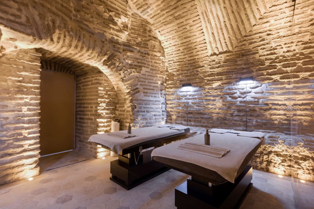 Hagia Sofia Mansions Istanbul, Curio Collection by Hilton 24
