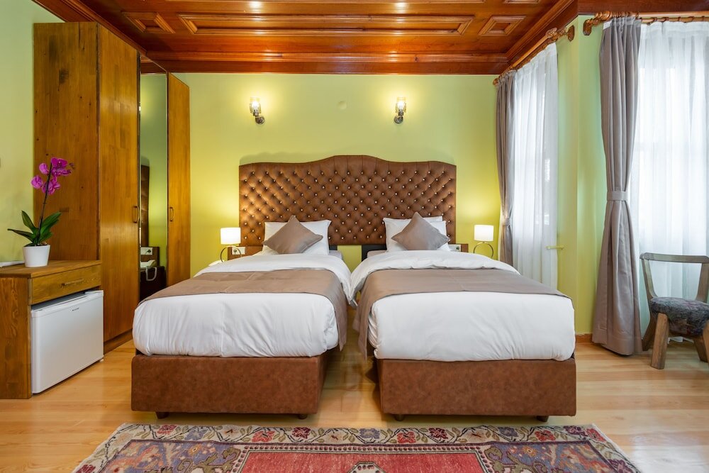 Wonder Wood Hotel 2
