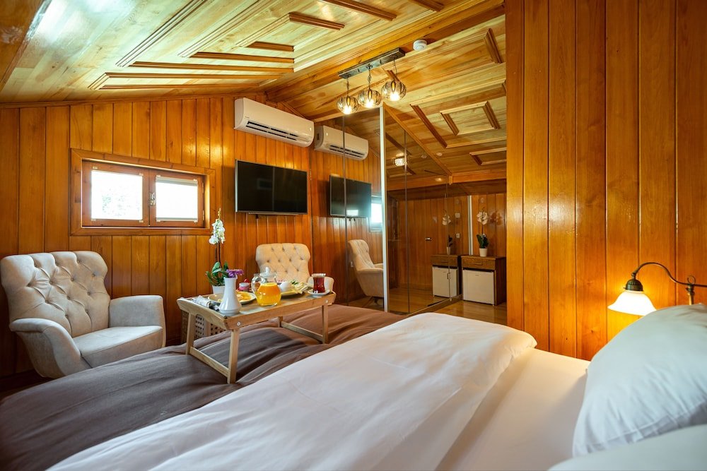 Wonder Wood Hotel 20