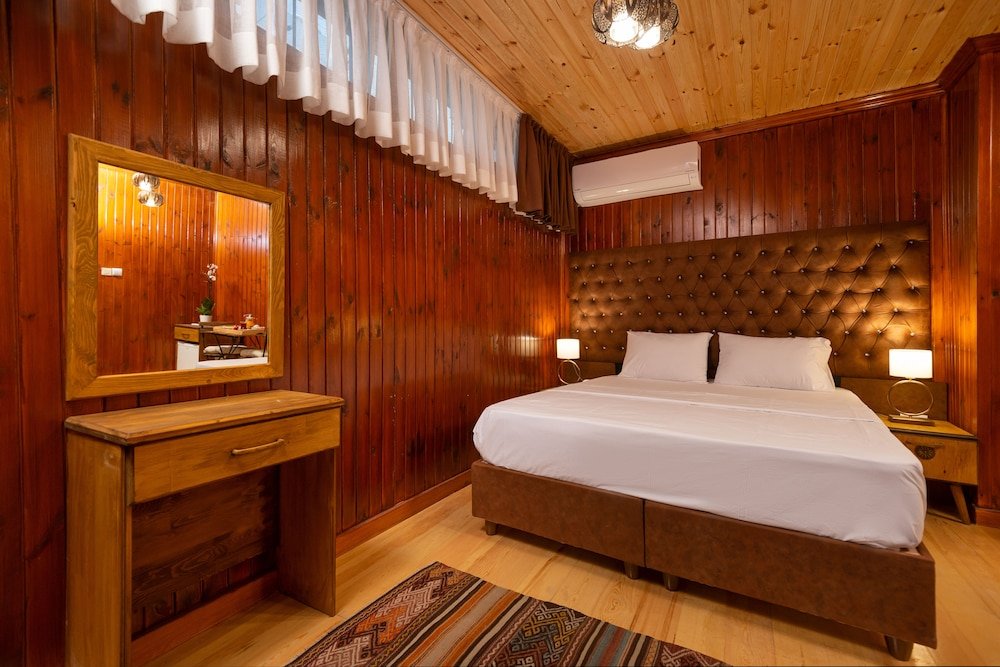 Wonder Wood Hotel 4