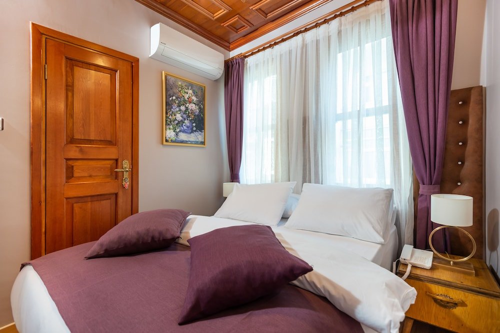 Wonder Wood Hotel 7