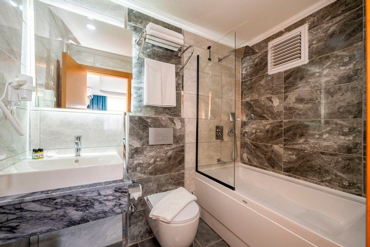 Diamond luxury Hotel 15