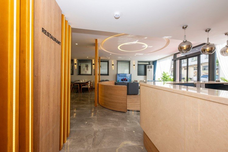 Diamond luxury Hotel 19