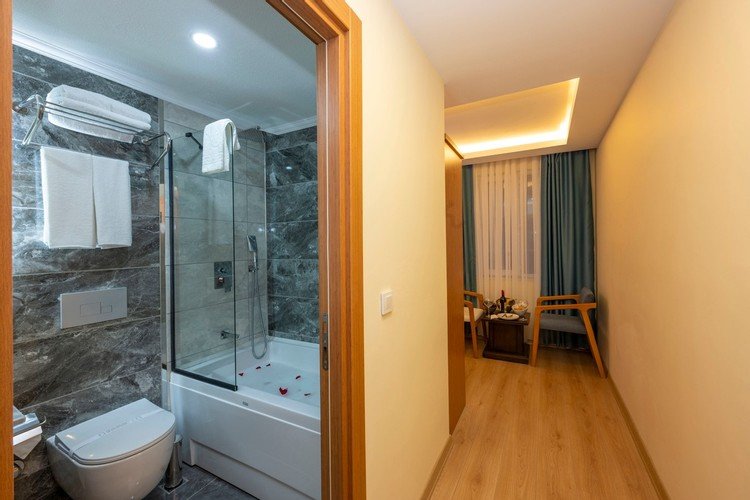 Diamond luxury Hotel 2