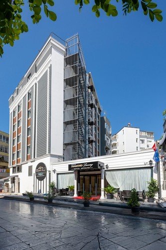 Diamond luxury Hotel 23