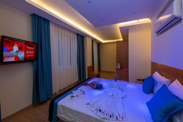 Diamond luxury Hotel 3