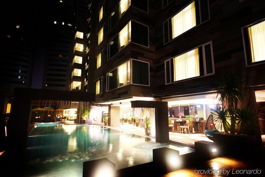 Golden Tulip Mandison Suites 1