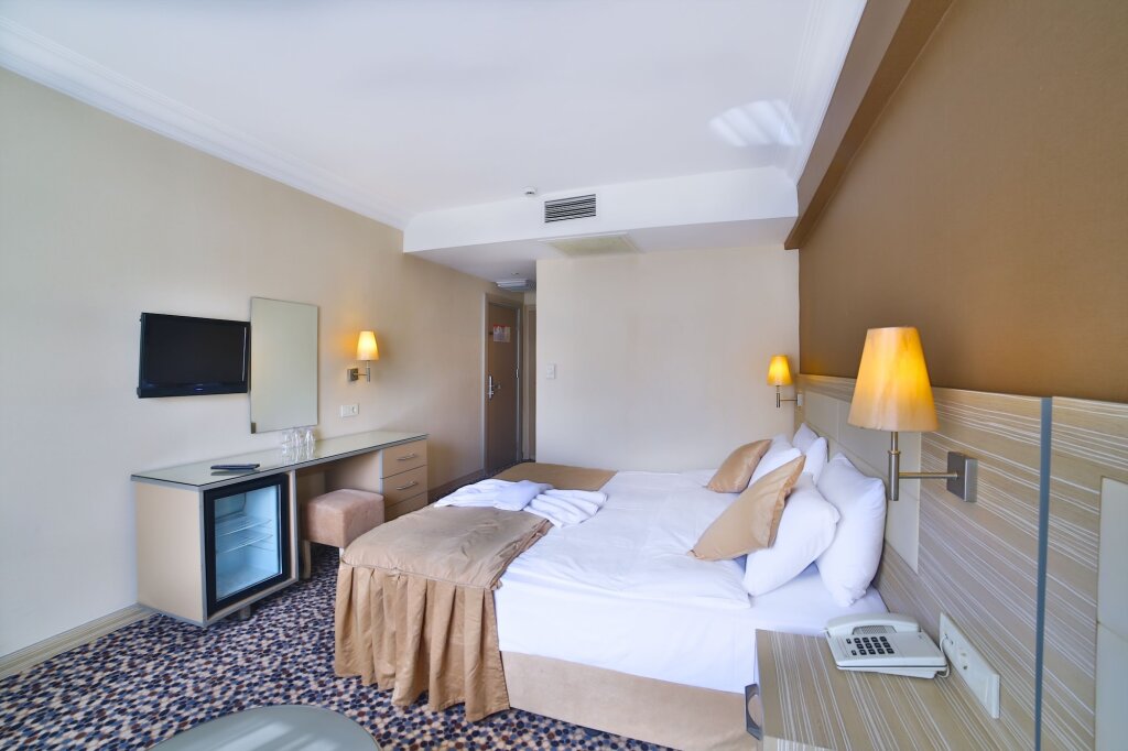 Hotel Grand Emin 16