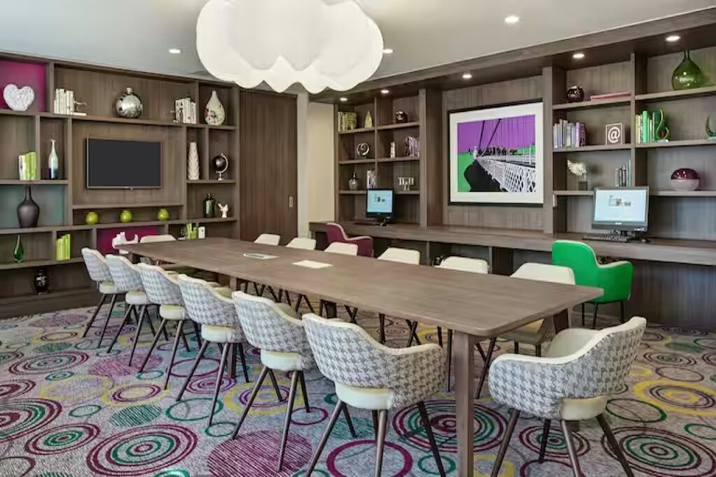 Hampton by Hilton Istanbul Sirkeci 4