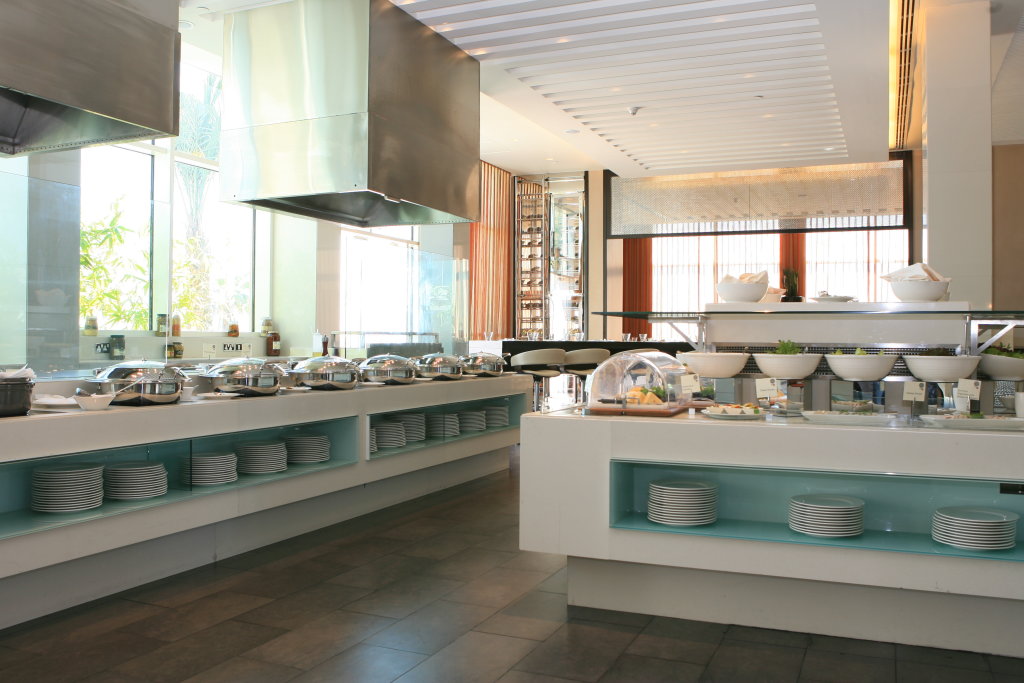 Centro Yas Island 11