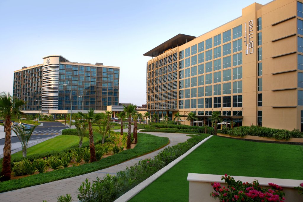 Centro Yas Island 18