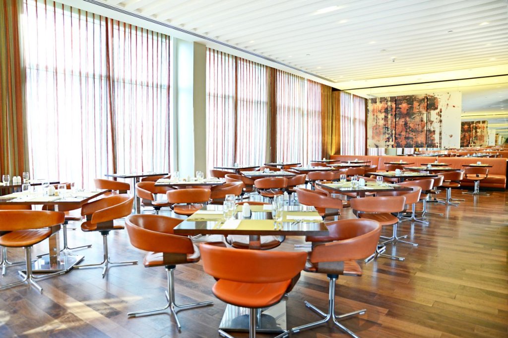 Centro Yas Island 24