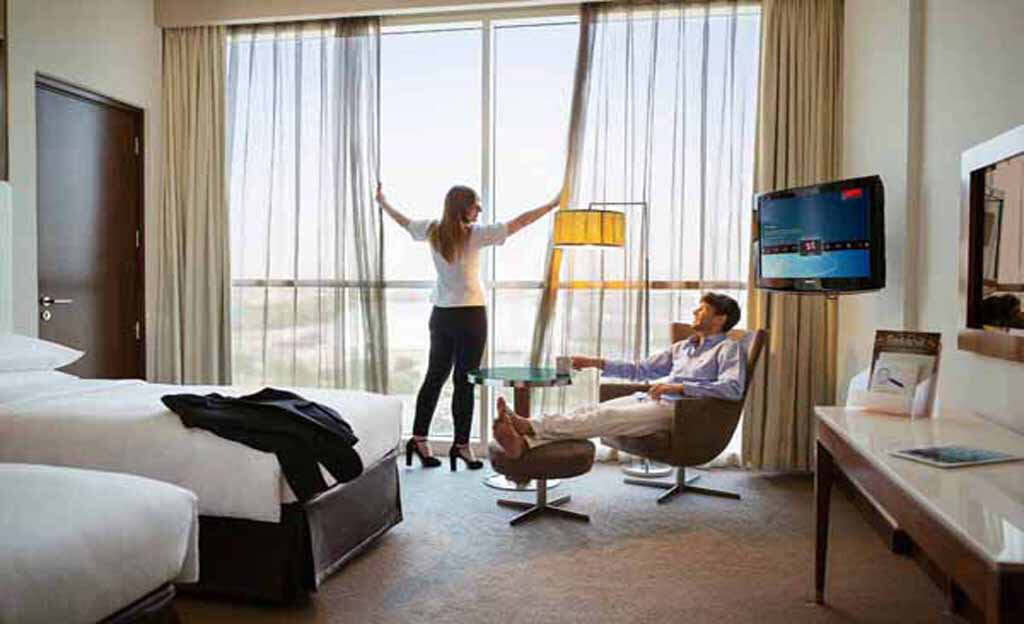 Centro Yas Island 6