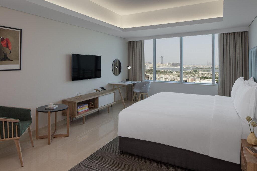Staybridge Suites Dubai Internet City, An IHGHotel 11