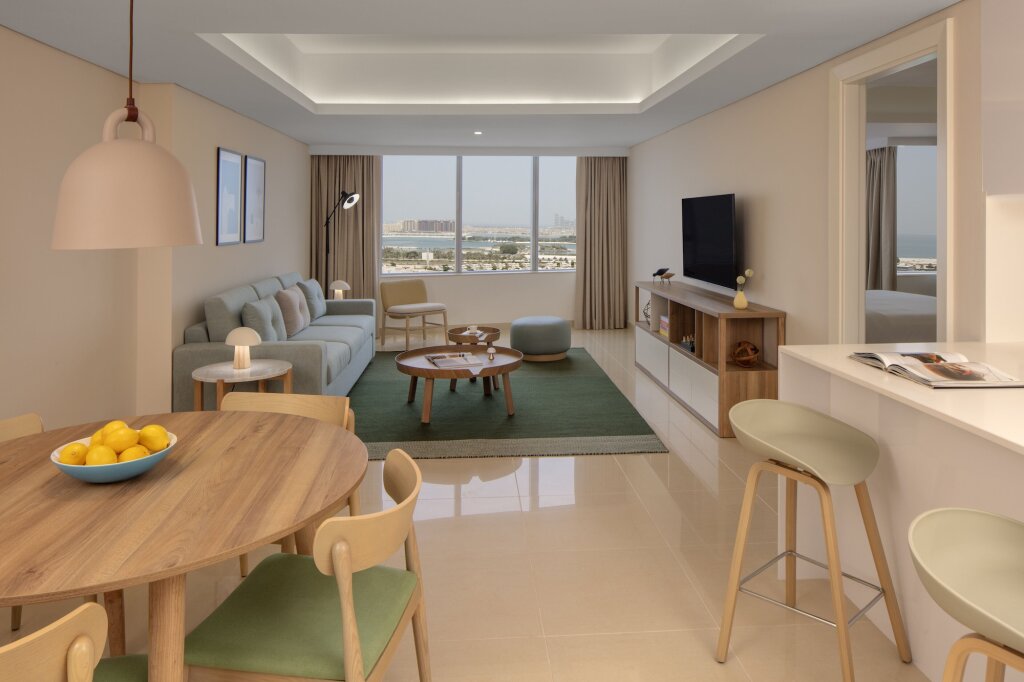 Staybridge Suites Dubai Internet City, An IHGHotel 14