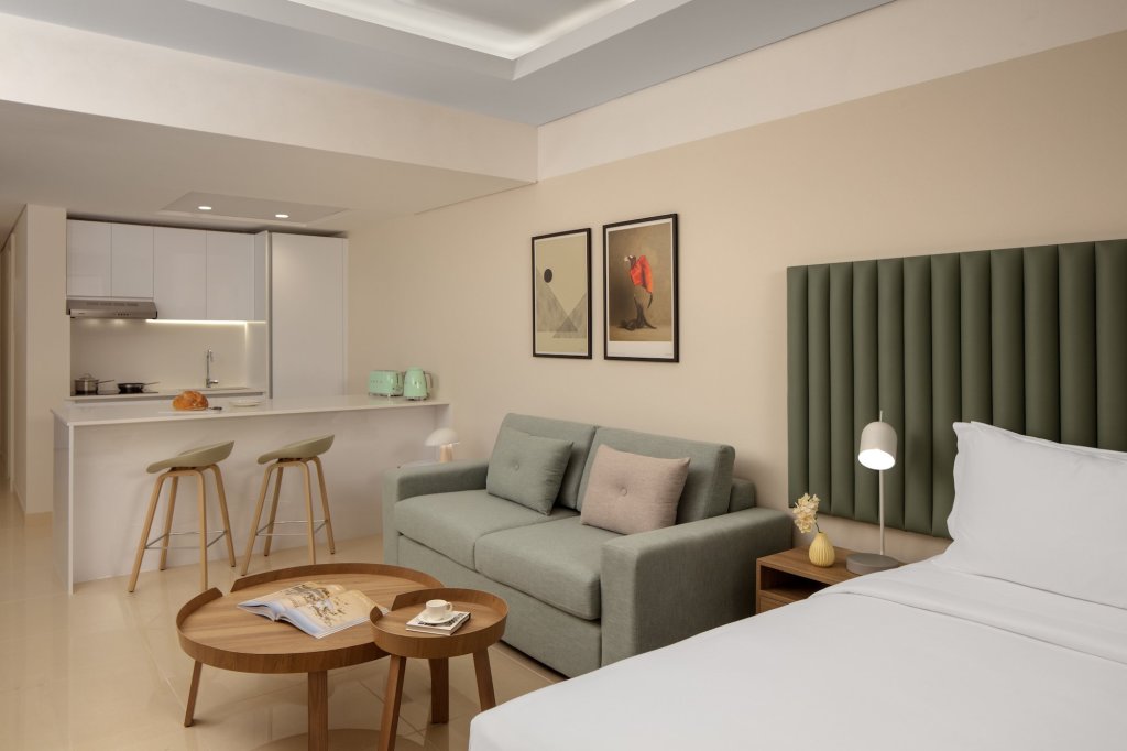 Staybridge Suites Dubai Internet City, An IHGHotel 21