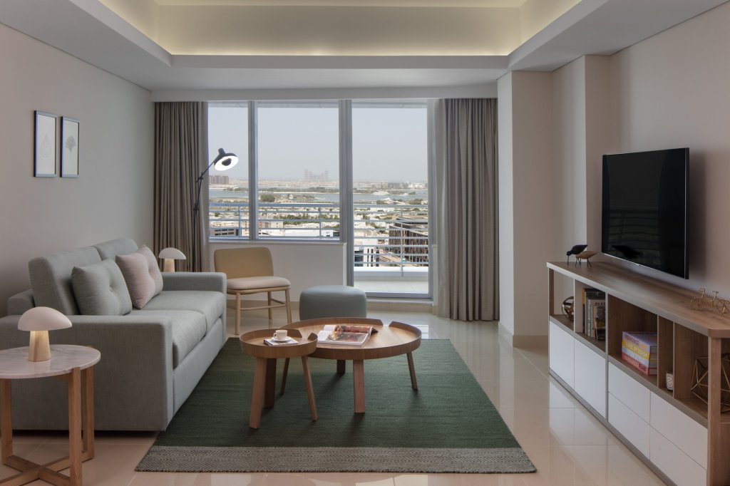 Staybridge Suites Dubai Internet City, An IHGHotel 9