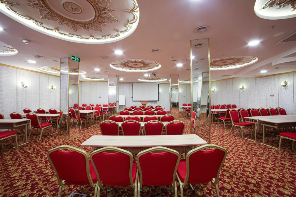 White Monarch Hotel 19