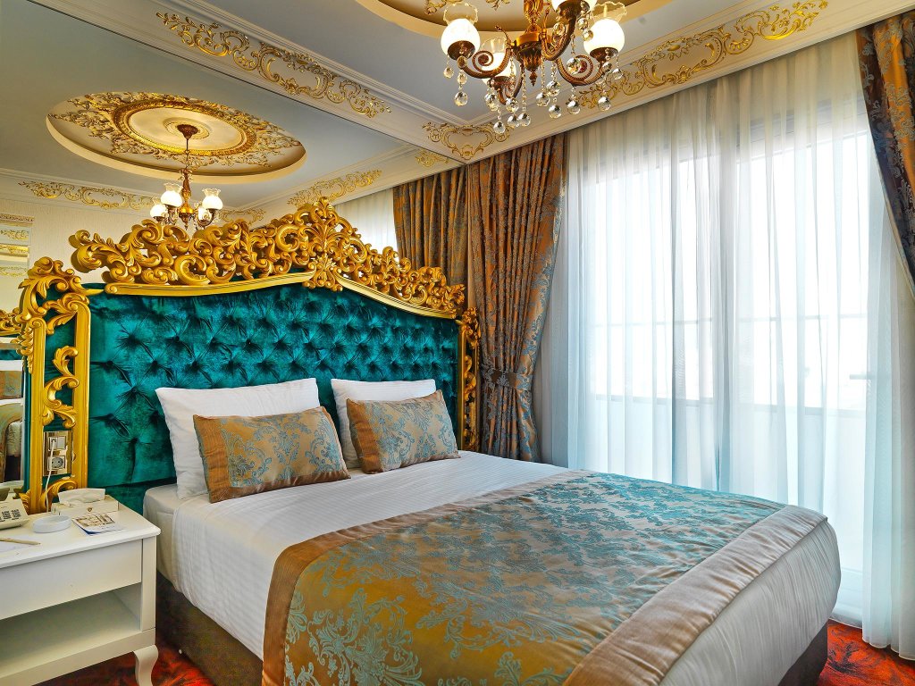 White Monarch Hotel 24