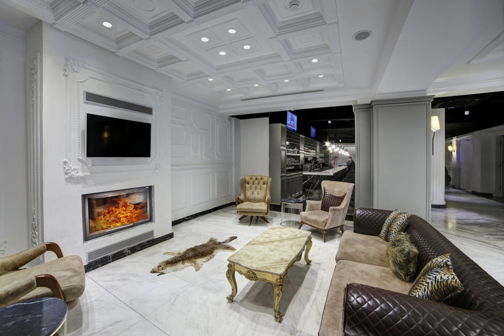 White Monarch Hotel 7