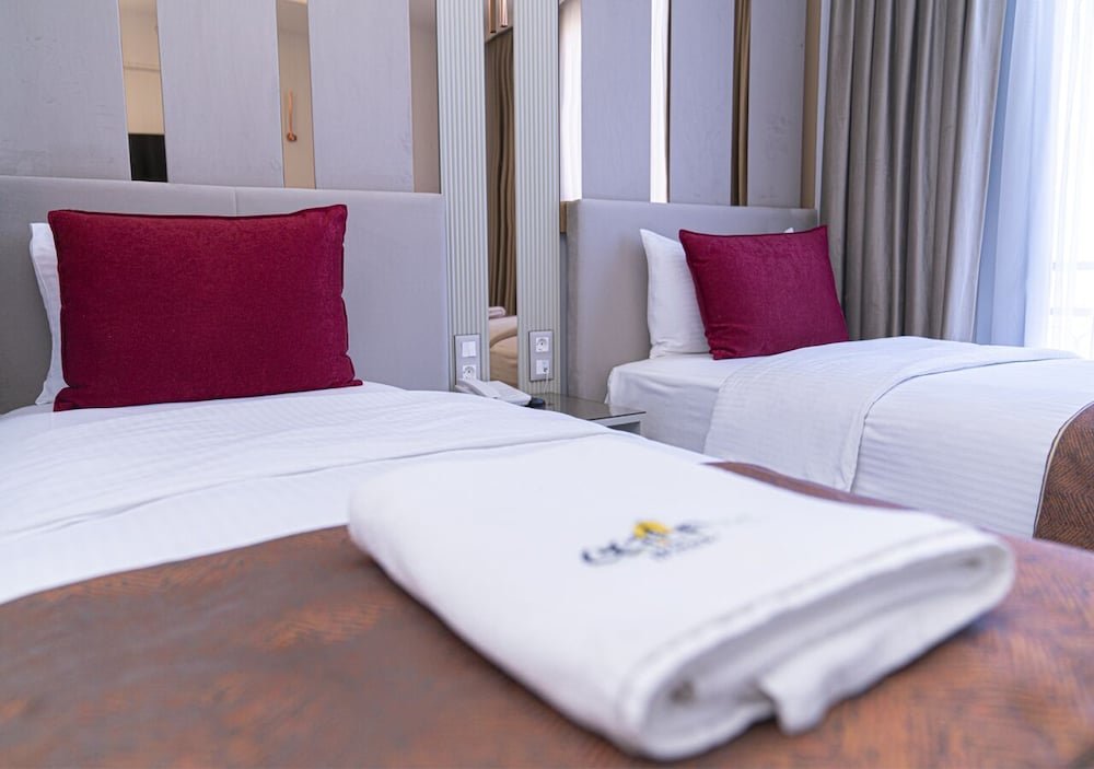 Cetin Port Hotel 12