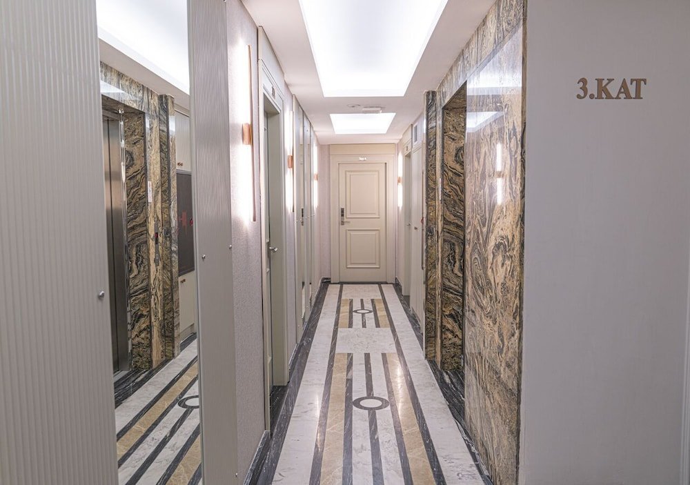 Cetin Port Hotel 18