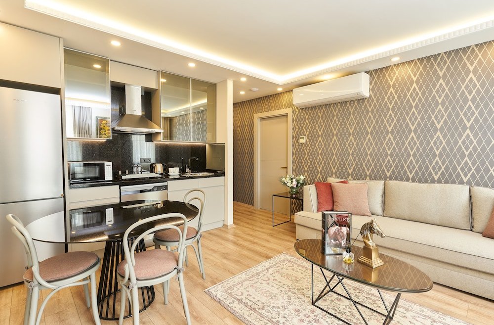 All Seasons Suites 7