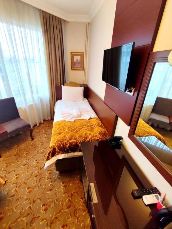 Euro Diamond Hotel 9