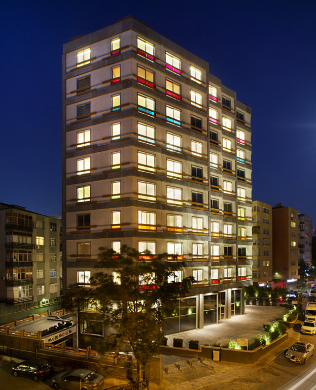 The Leos Residence 3