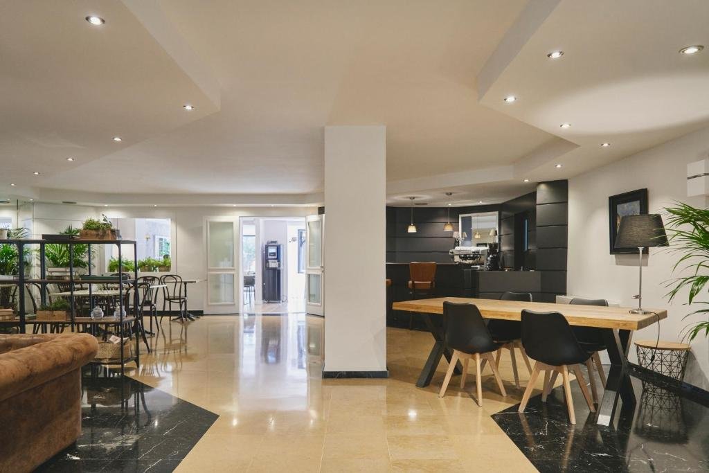 Arenas Atiram Hotels 4